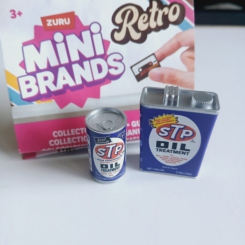 Zuru Mini Brands Retro STP Oil Set